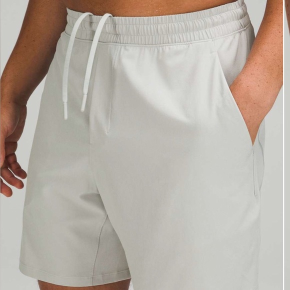 Lululemon Pace Breaker 7in Short Linerless (NWT) Seal Grey - Picture 2 of 5